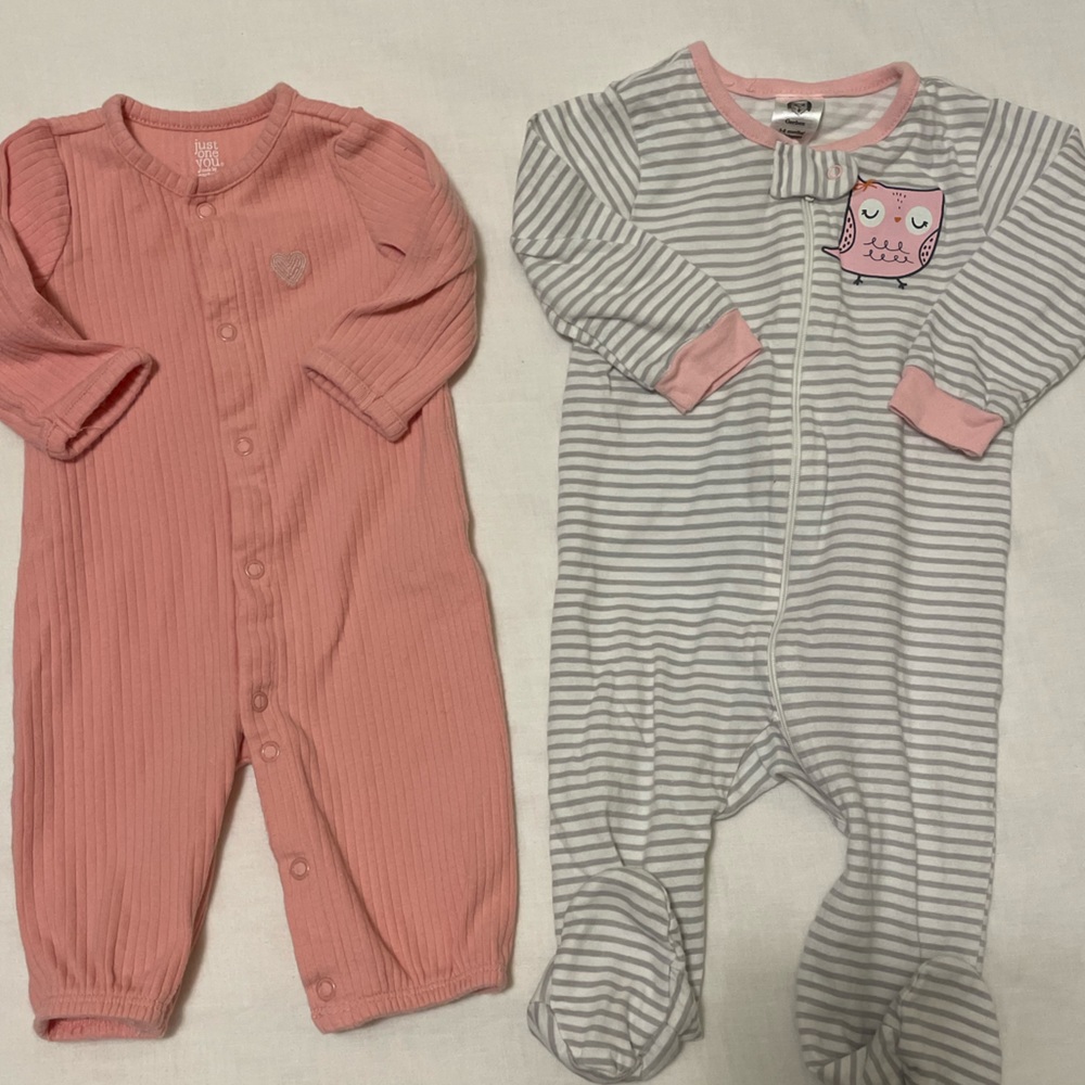 3-6 month sleepers in good condition!